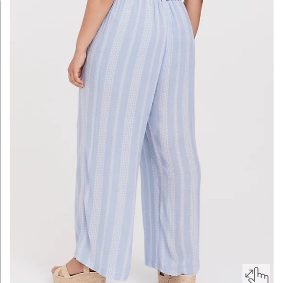 NWT Torrid Blue and White Wide Leg Gauze Pants - Picture 3 of 8
